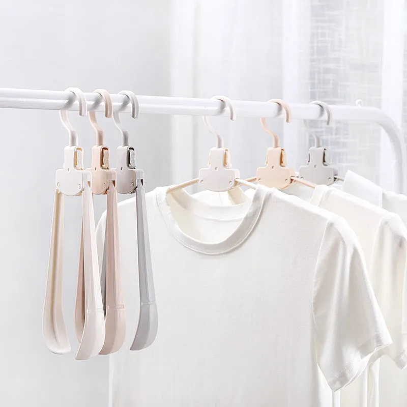 Collapsible coat hanger - practical and robust