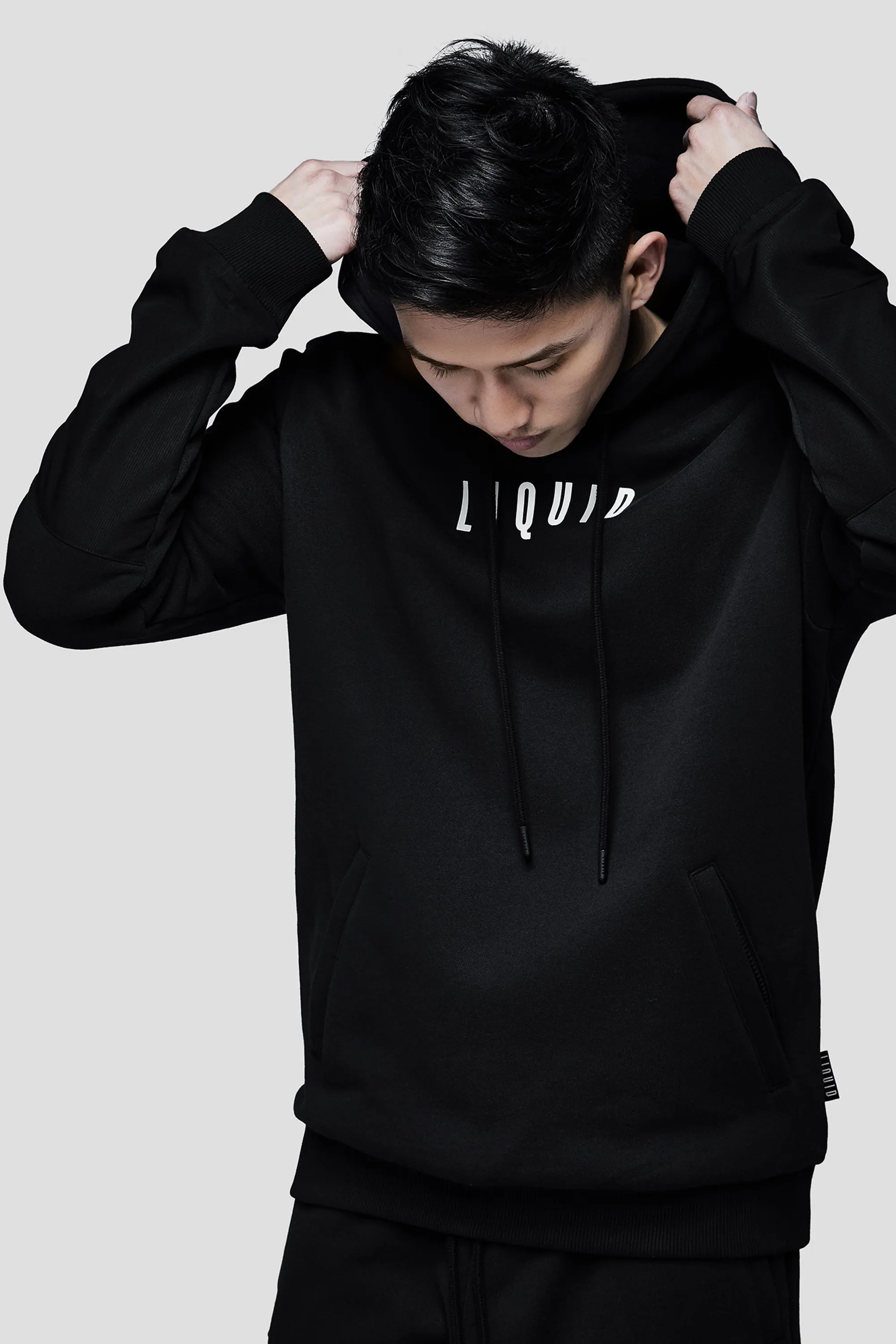 PRESTIGE PULLOVER HOODIE